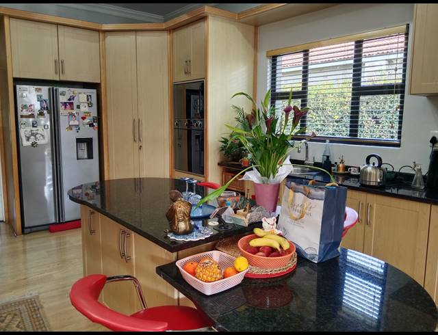 3 BEDROOM FREESTANDING FOR SALE IN SCOTTSVILLE